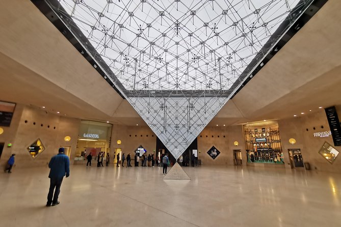 Versailles Palace & Louvre Museum Private Day Tour from Paris - Two royal and artistic heavyweights in one day