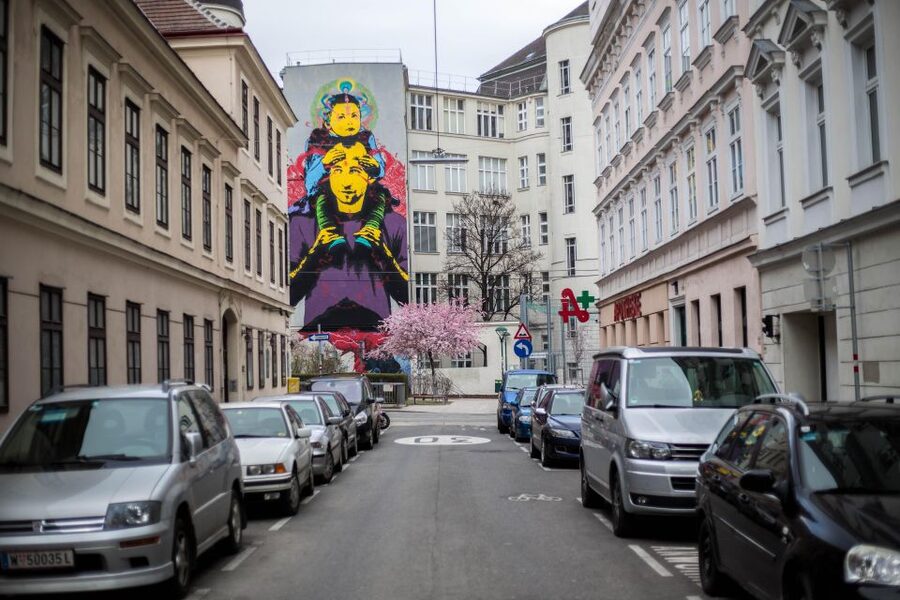 Vienna Urban Art Tour: Explore a different side of Vienna! - Murals, playgrounds, and the practical side of street art
