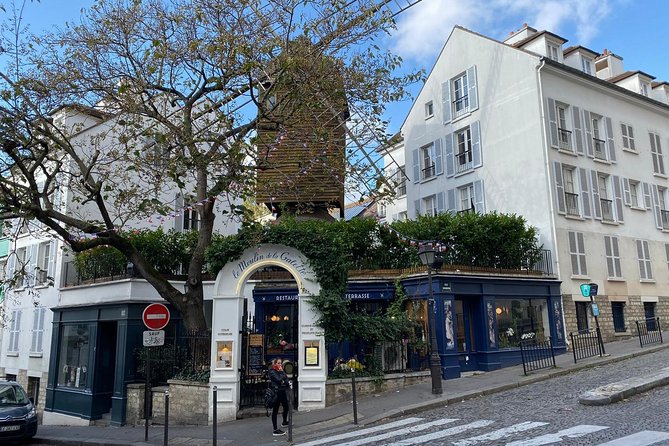 VIP Paris in a Day: Montmartre, Louvre, Île de la Cité, Cruise - The Louvre with a timed entry