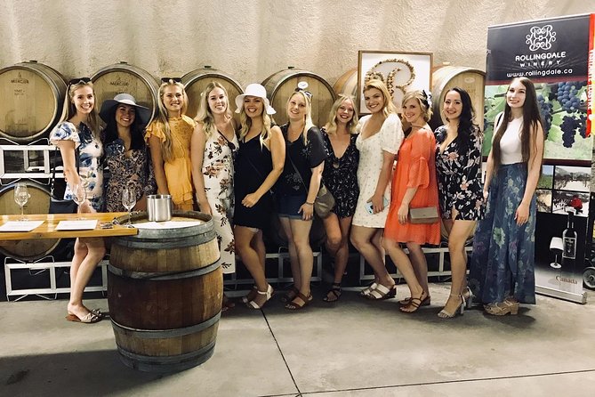 West Kelowna Gallery Of Grapes Wine Tour - Is the Gallery of Grapes tour worth booking?