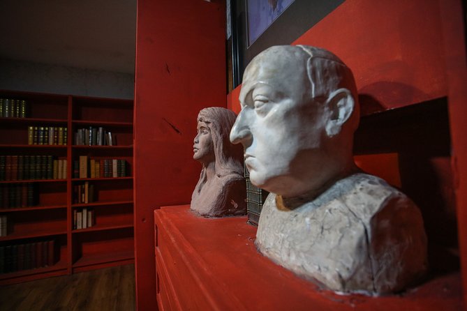 Xcape Room Bcn: Corpse Gallery Escape Room Barcelona - Booking, cancellation, and practical details